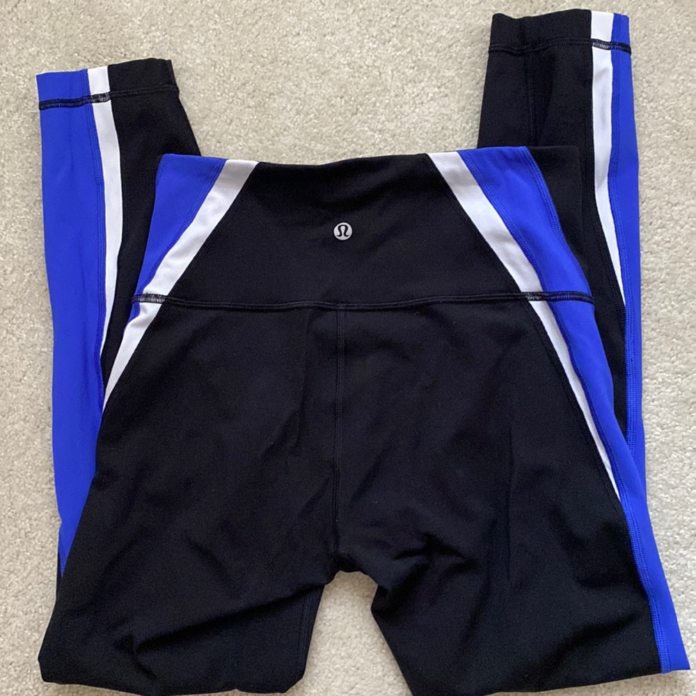 Lululemon Athletica High Rise leggings 25” size 6 black blue white